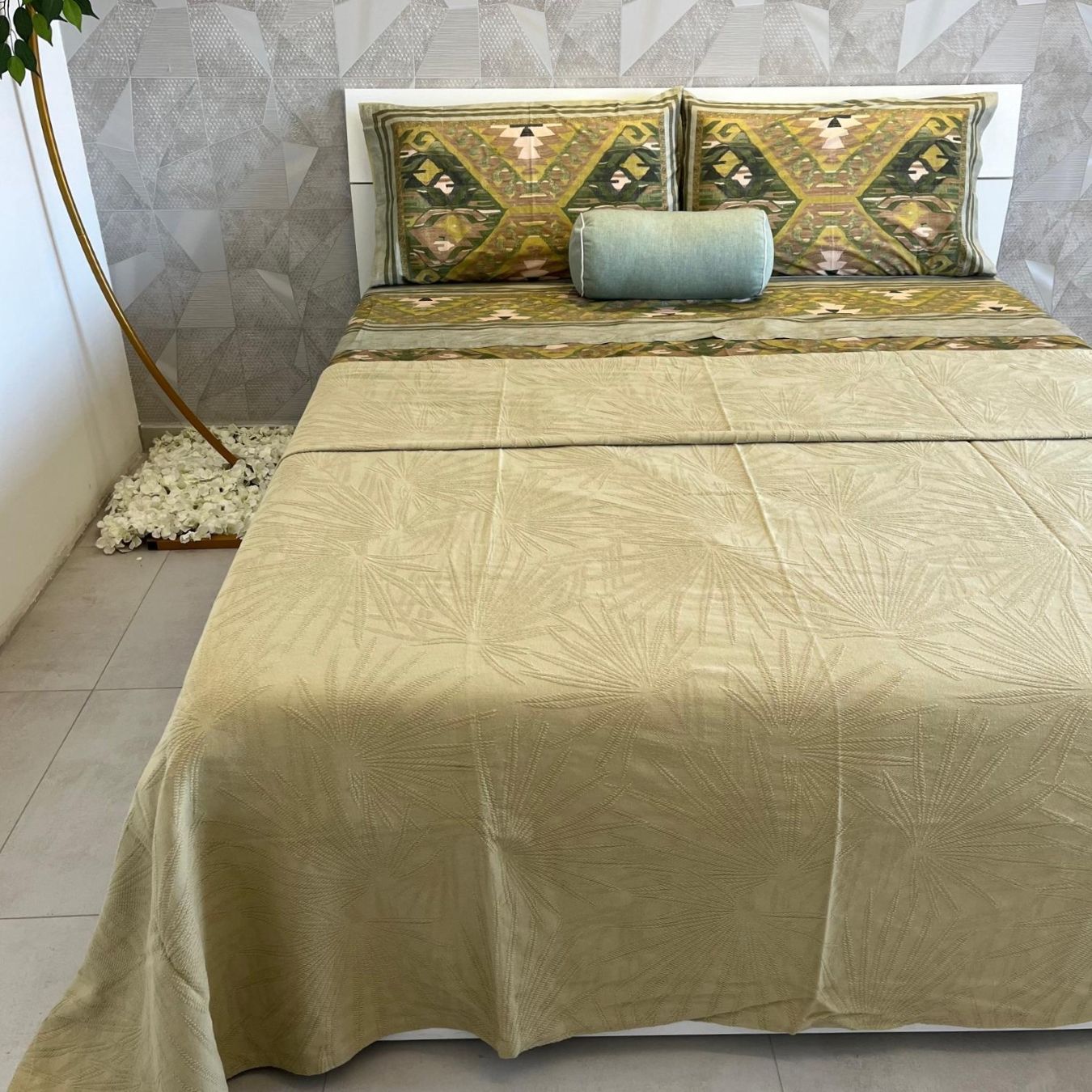 00633 -- 000 (681) Copriletto Jacquard Tropico Matrimoniale Riviera Avocato - immagine 1